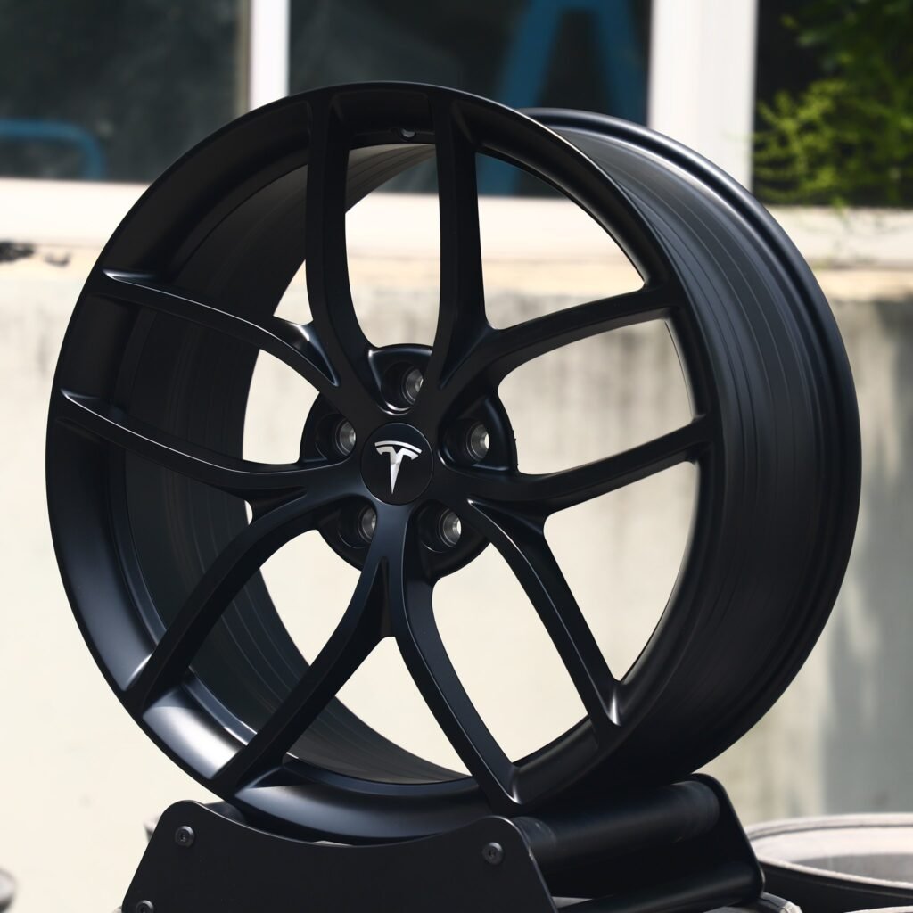 Tesla Model S wheels – Gloss Black Petal, angled view