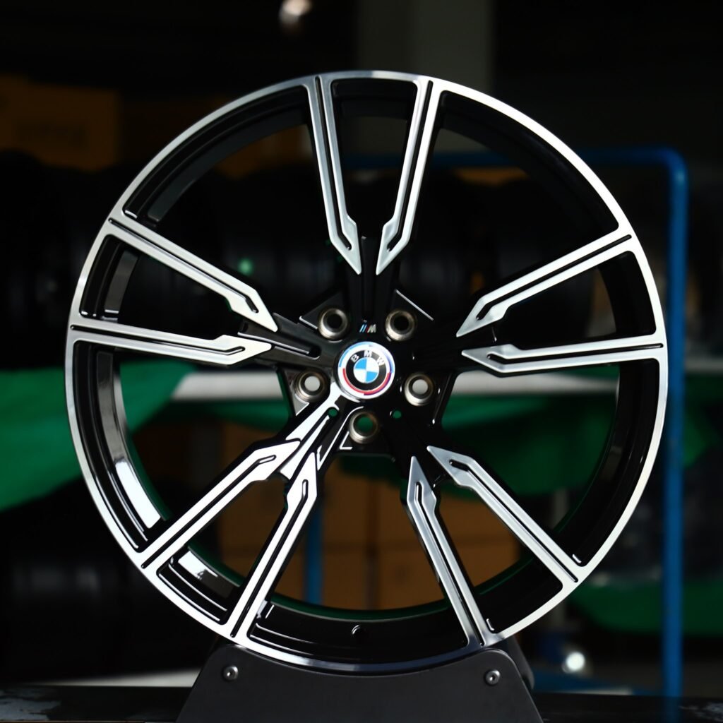 BMW M3 wheels – Gloss Black Petal Machined Face, front view