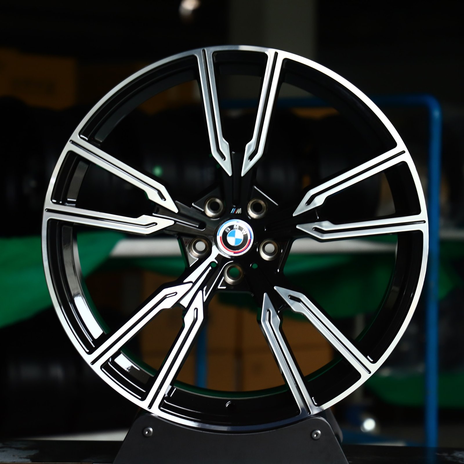 BMW M3 wheels – Gloss Black Petal Machined Face, front view