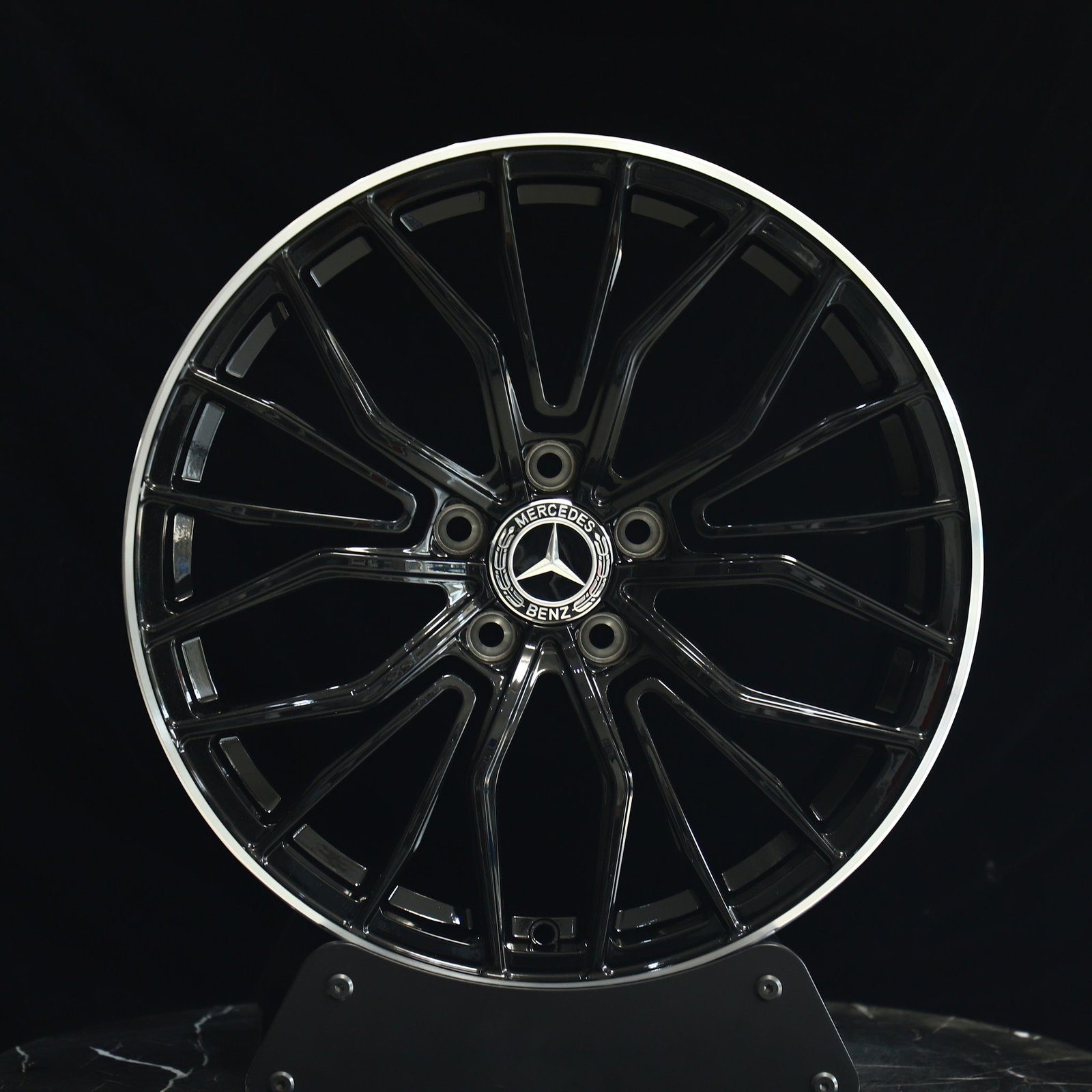 Mercedes-Benz E-Class wheels – Gloss Black Petal Machined Lip, front view