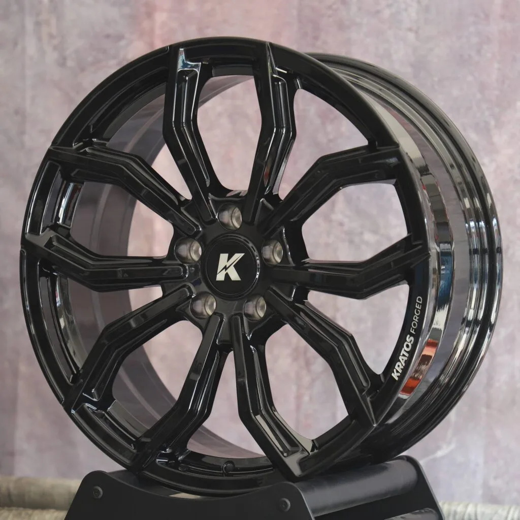 5x112 wheels – Gloss Black Petal-Spoke, side view