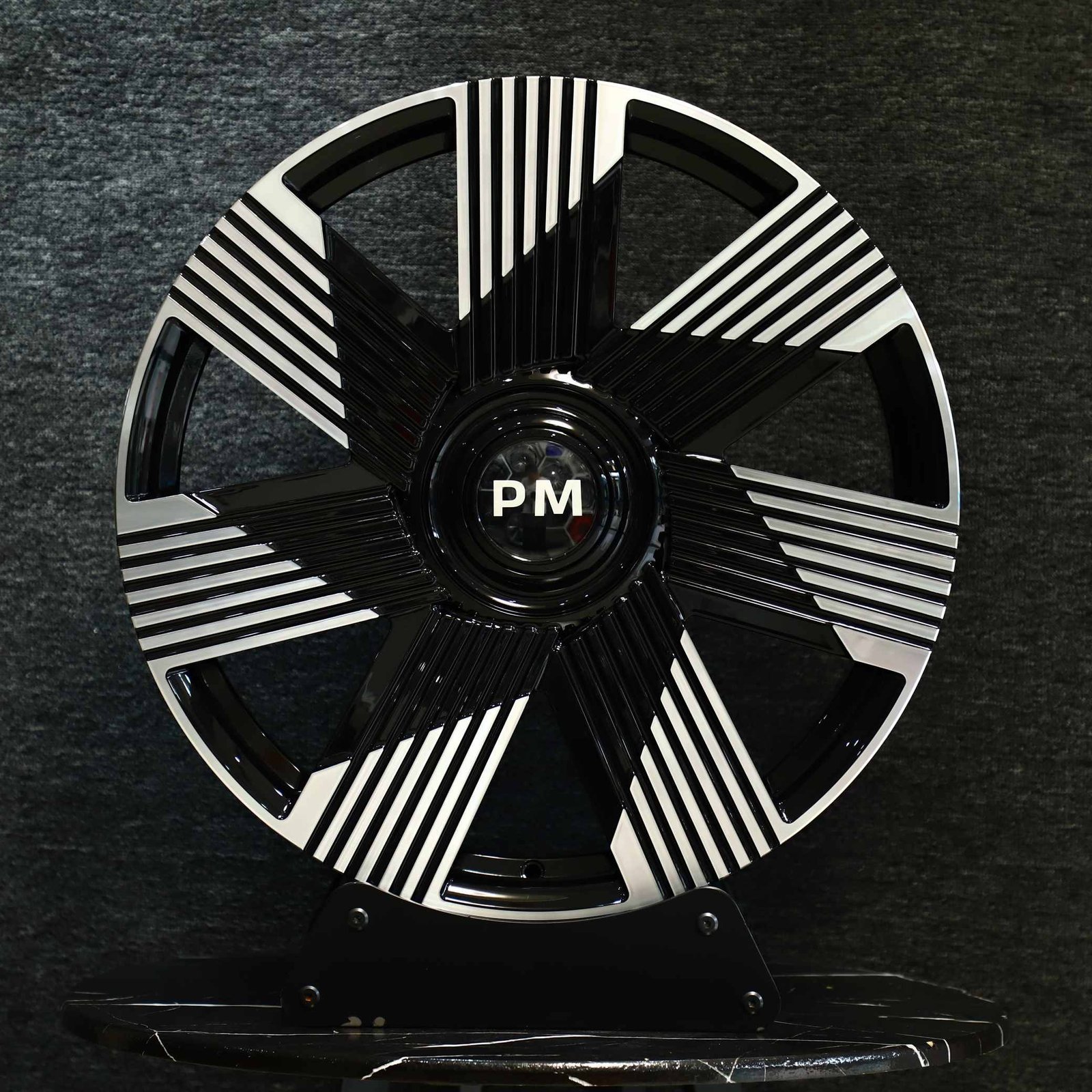 Audi A6 wheels – Gloss Black Split Directional, front view