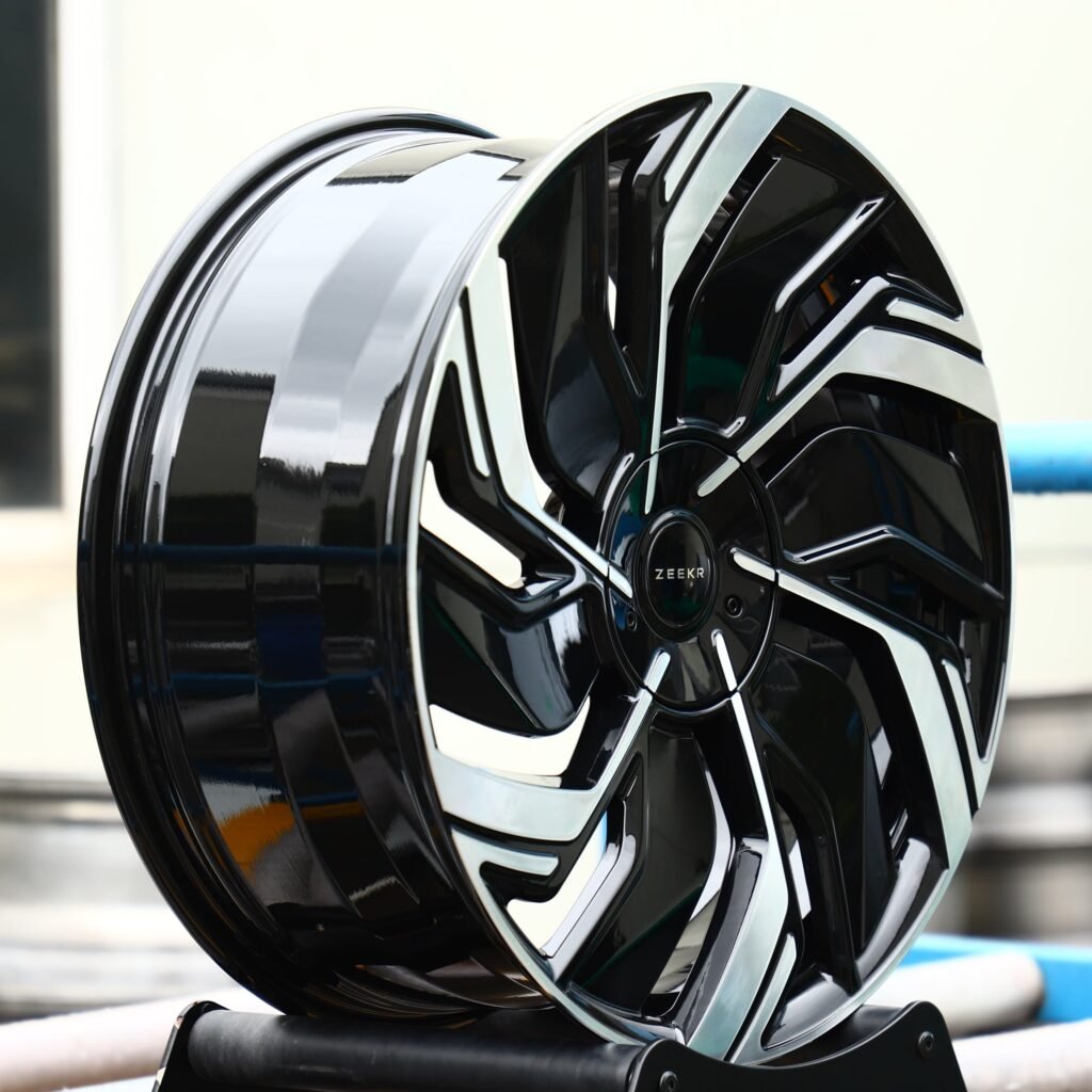 5x108 wheels – Gloss Black Split Directional Machined Face (Zeekr OEM-Style), side view
