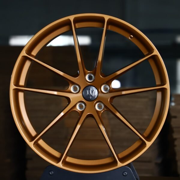 Maserati Ghibli wheels – Gloss Bronze 5 V-Spoke, front view