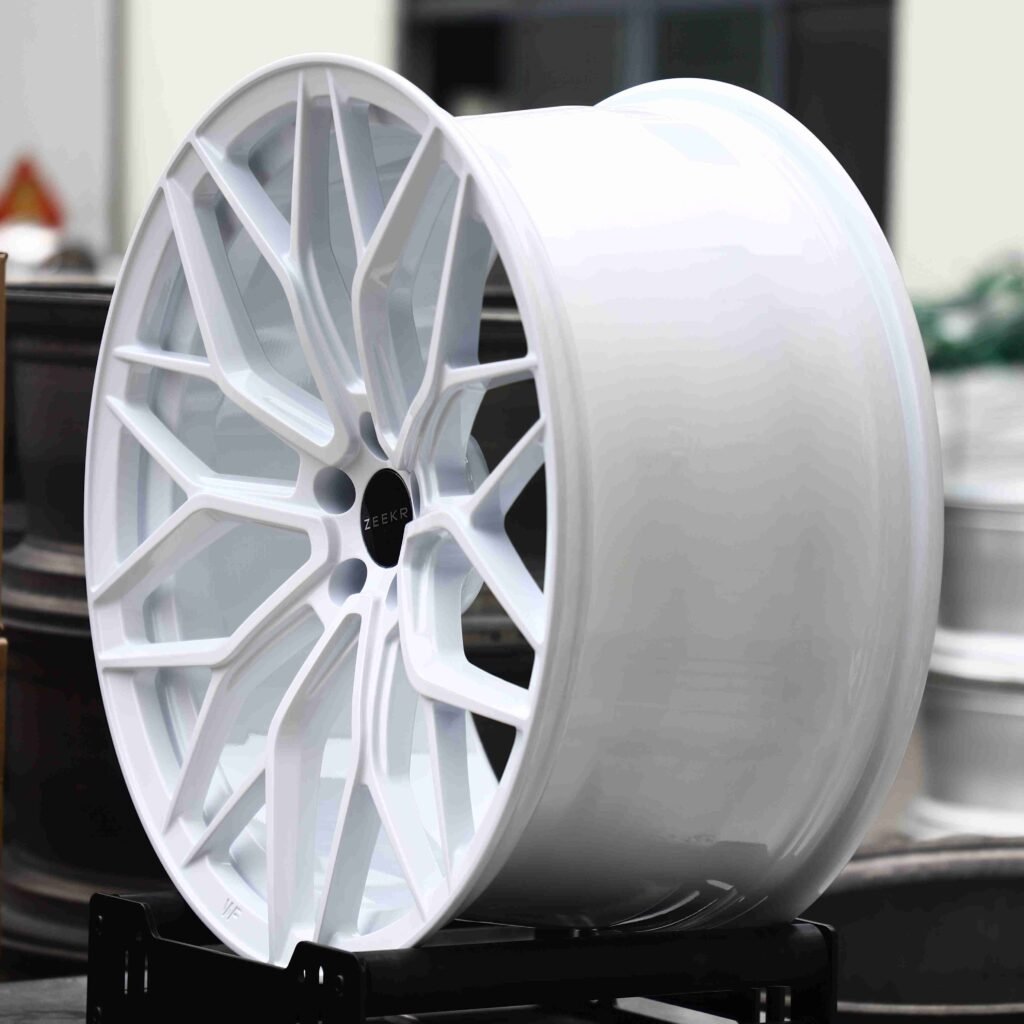 5x108 wheels – Gloss White 10 Y-Spoke (Zeekr OEM-Style), side view
