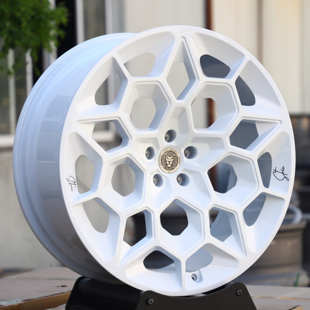 5x130 wheels – Gloss White Cut-Out, side view