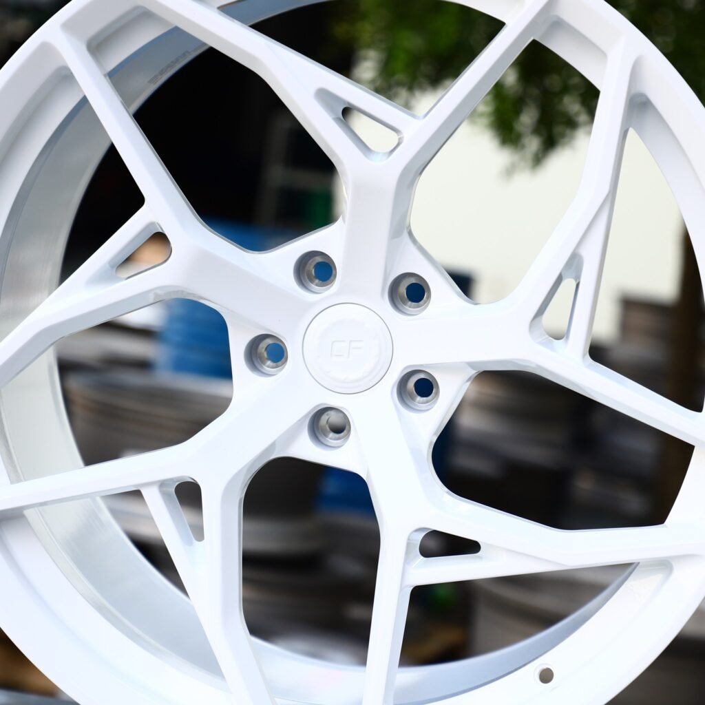Audi A6 C8 wheels – Gloss White Directional Milled, lip and barrel detail