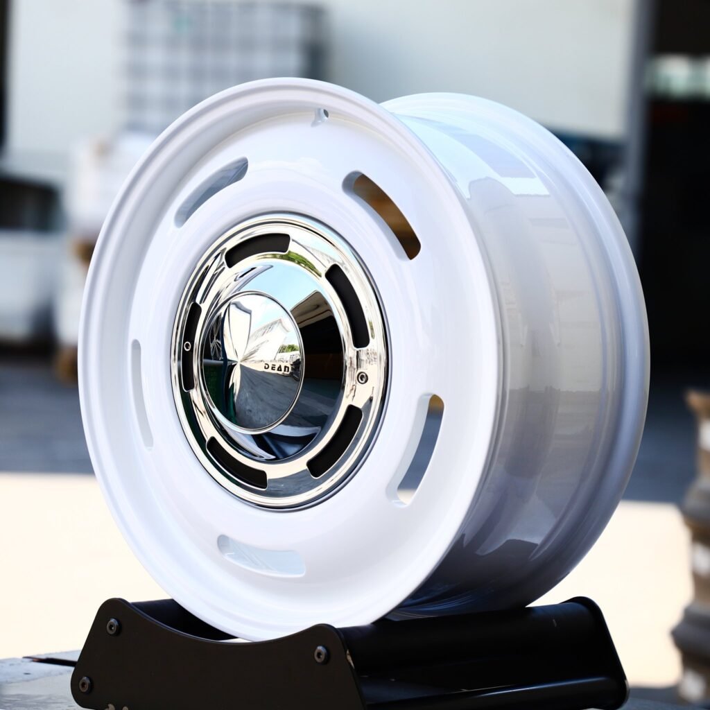 BMW M3 wheels – Gloss White Full-Face Deep Lip, angled view
