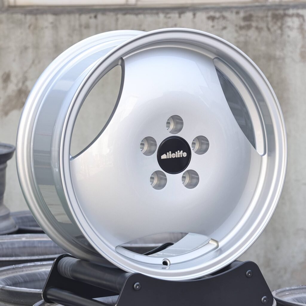 Gloss White Full-Face Forged Wheels - Audi A6 / BMW 5 Series Fitment (5-Lug) view 3