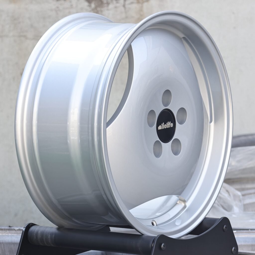 Gloss White Full-Face Forged Wheels - Audi A6 / BMW 5 Series Fitment (5-Lug) view 4