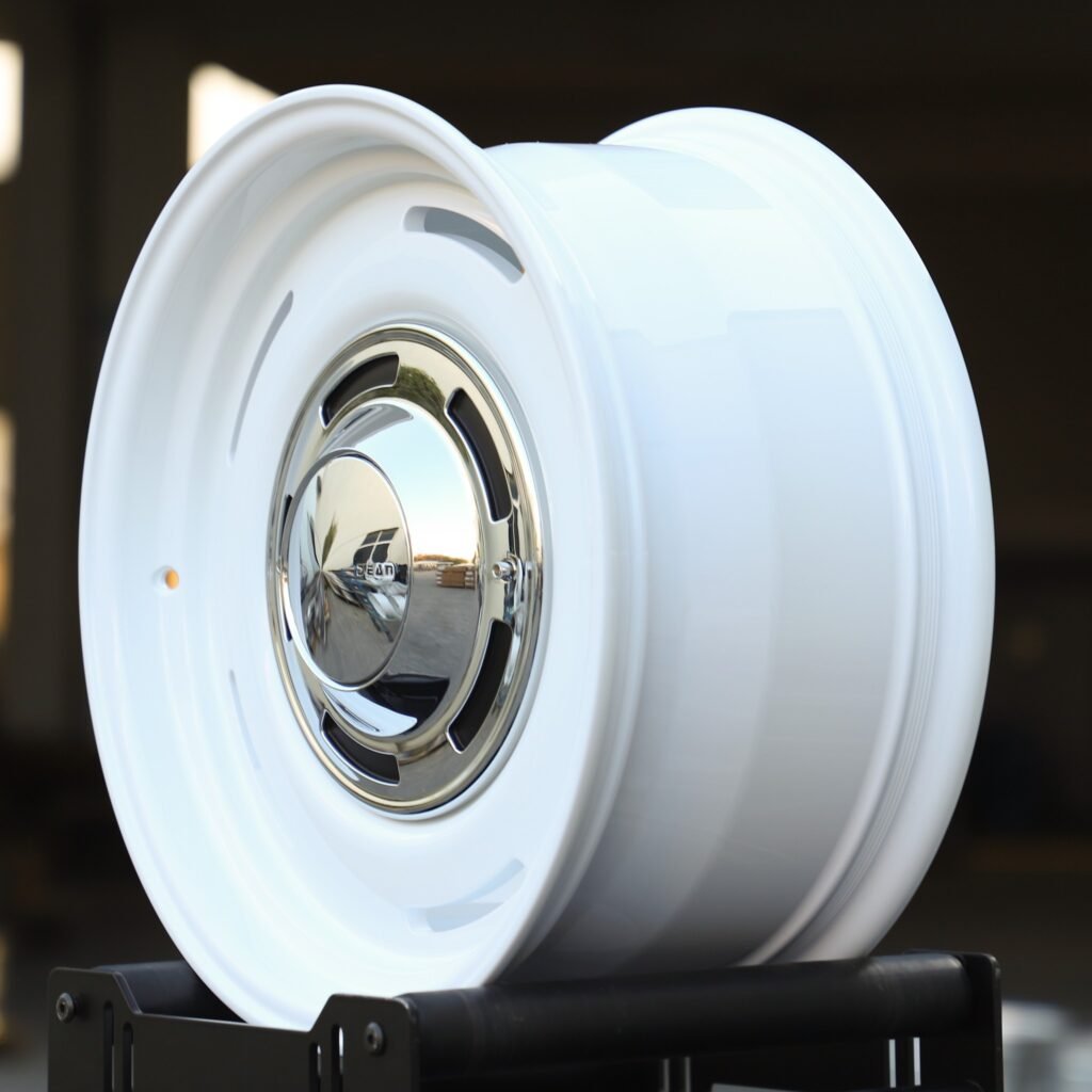 Mercedes-Benz E-Class W213 wheels – Gloss White Full-Face, lip and barrel detail