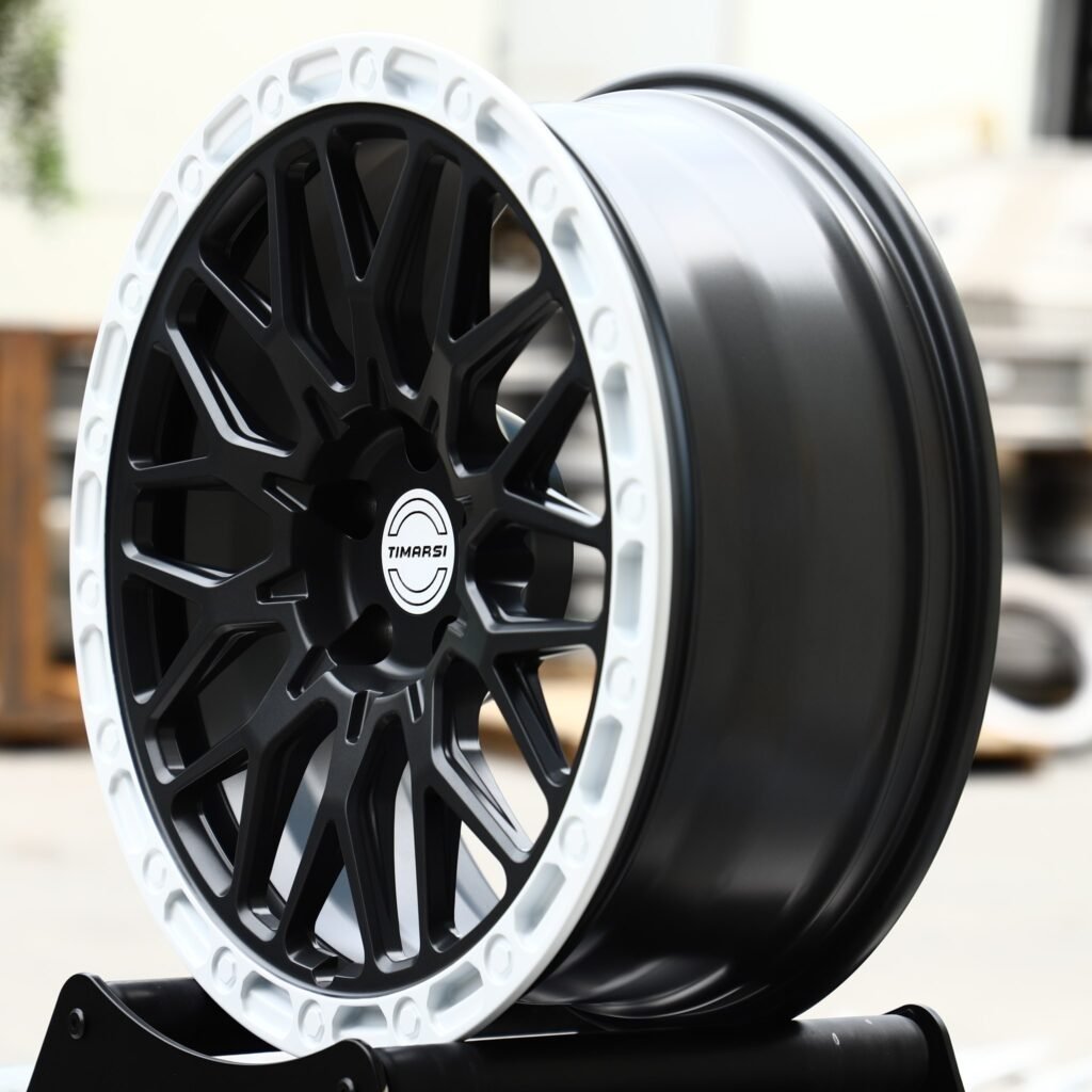 6x139.7 wheels – Gloss White / Gloss Black 10 Y-Spoke Exposed Bolt Detail, side view