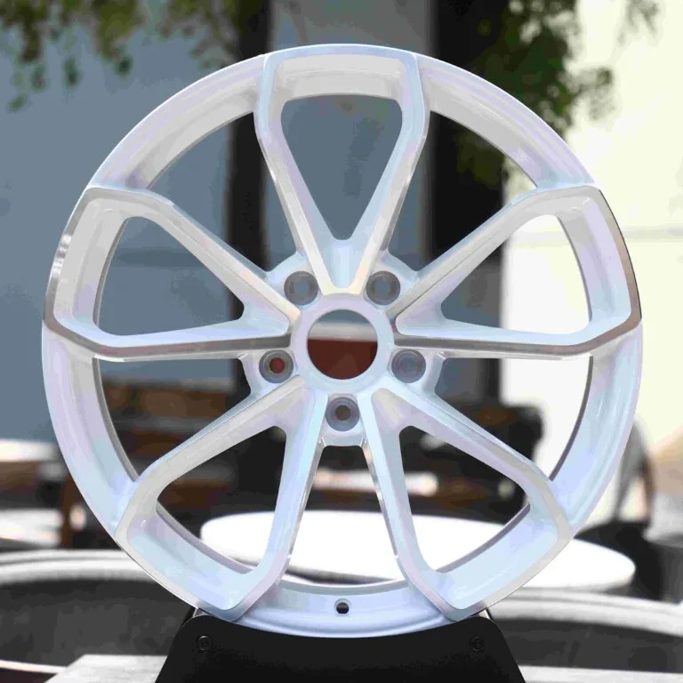 Porsche 911 / BMW M3 Forged Wheels – Gloss White Petal, front view