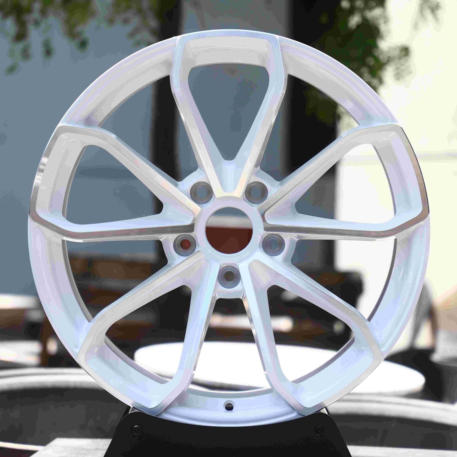 Porsche 911 wheels – Gloss White Petal, front view