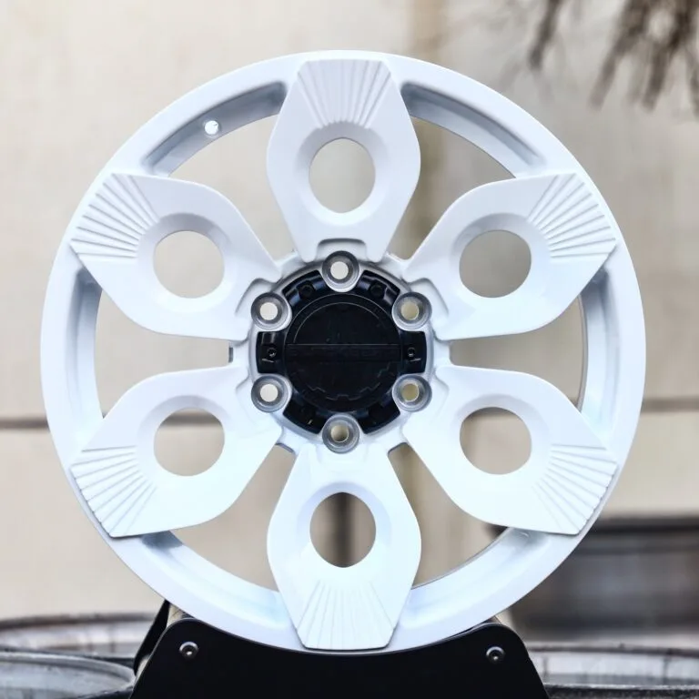 Toyota 4Runner wheels – Gloss White Petal, front view