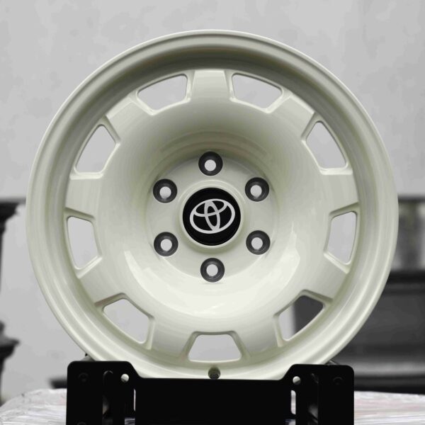 Toyota Tacoma wheels – Gloss White Semi-Full-Face (Toyota OEM-Style), front view
