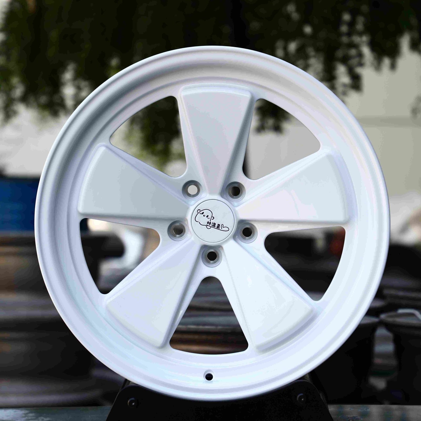 Audi A6 wheels – Gloss White Turbine 5-Spoke, front view