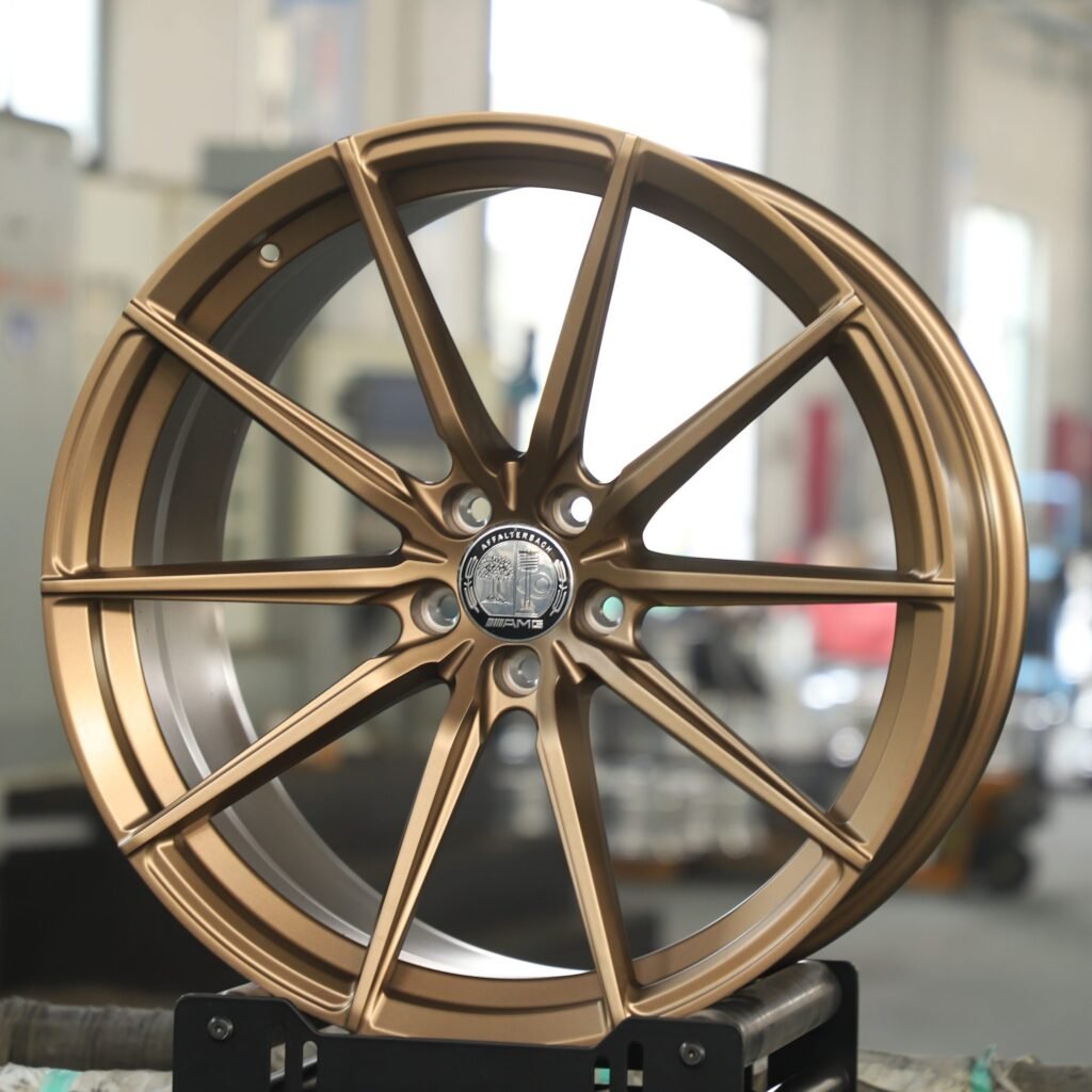 BMW 7 Series wheels – Gold 10-Spoke, angled view