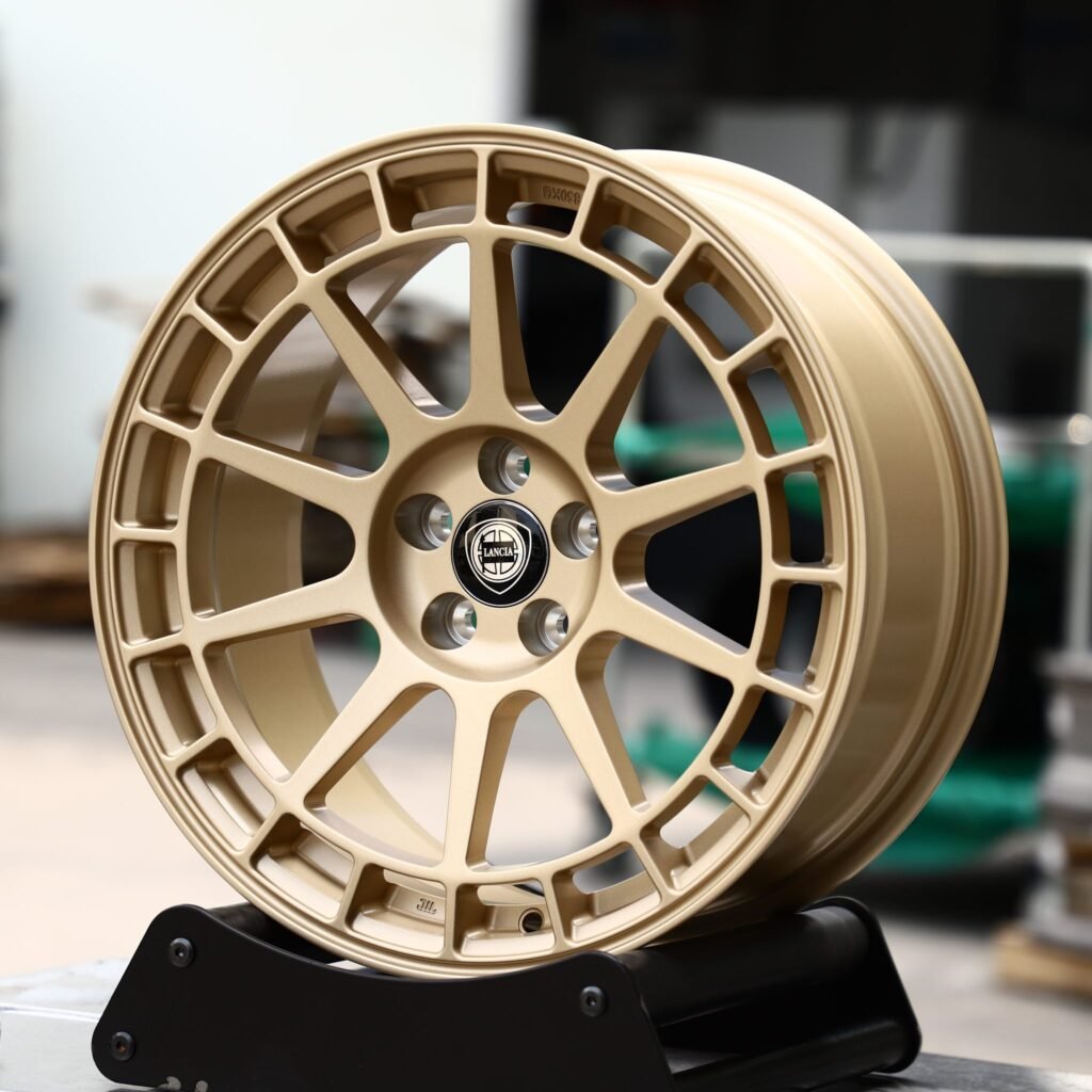 Lancia OEM-Style Gold Multi-Spoke Forged Wheels – Lancia Flavia Fitment (5-Lug)