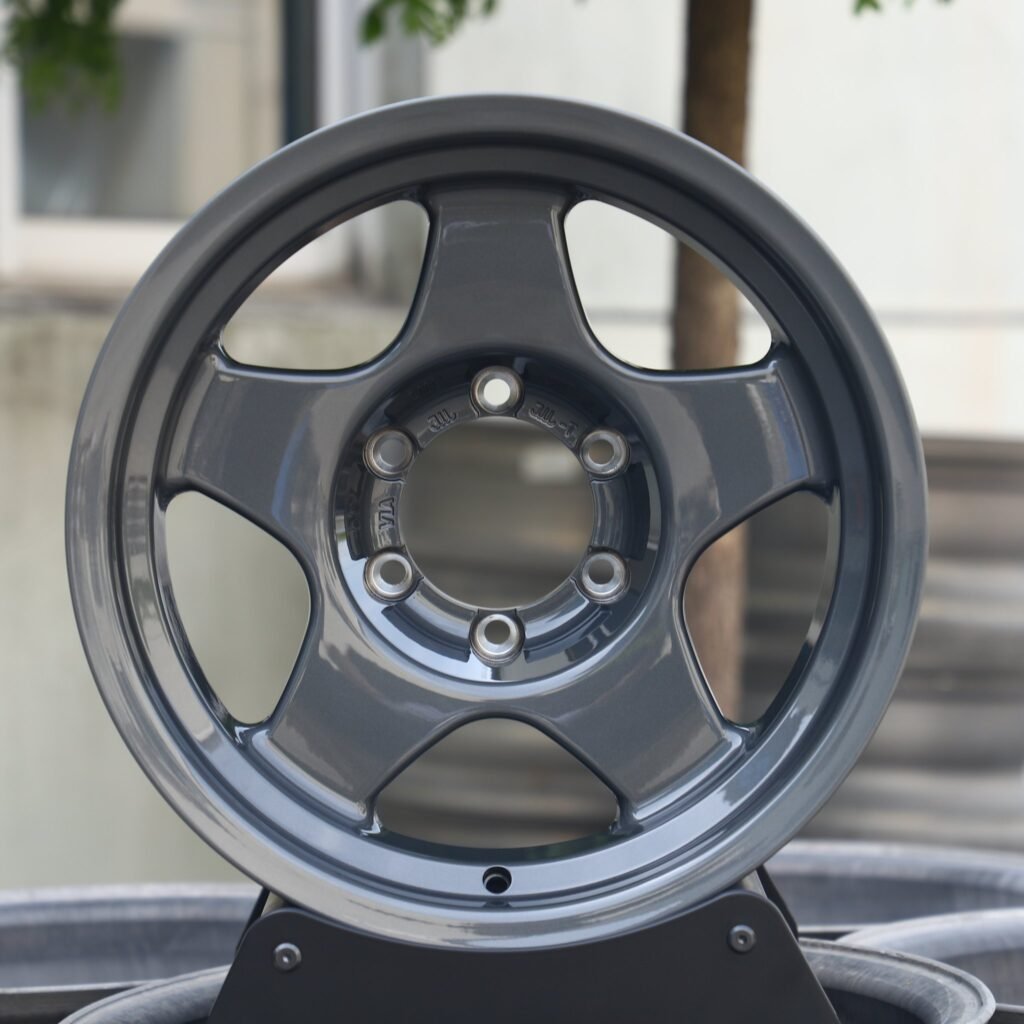Toyota 4Runner wheels – Gray 5-Spoke Deep Lip, front view