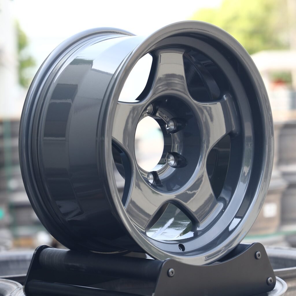 6x139.7 wheels – Gray 5-Spoke Deep Lip, side view