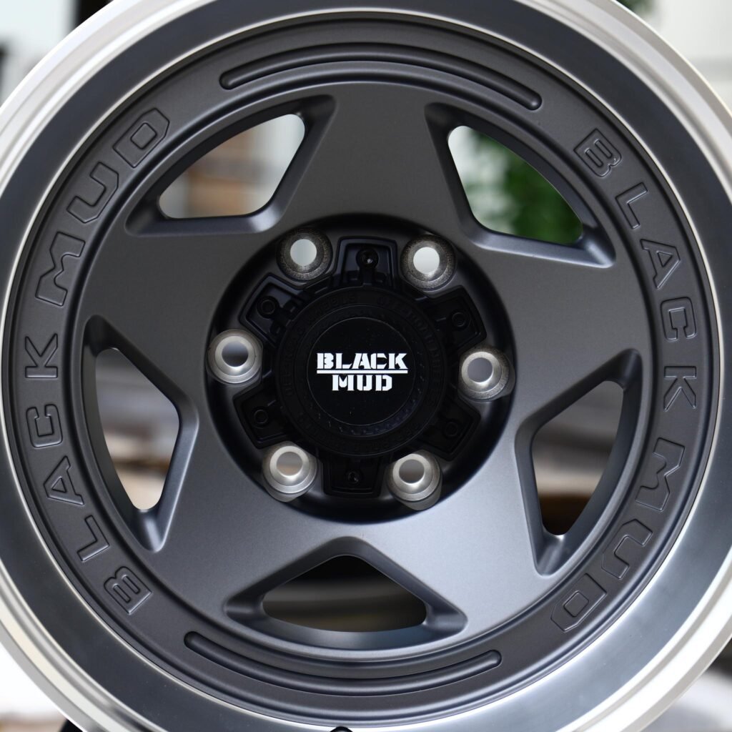 6x139.7 wheels – Gray 5-Star Spoke Deep Lip, side view