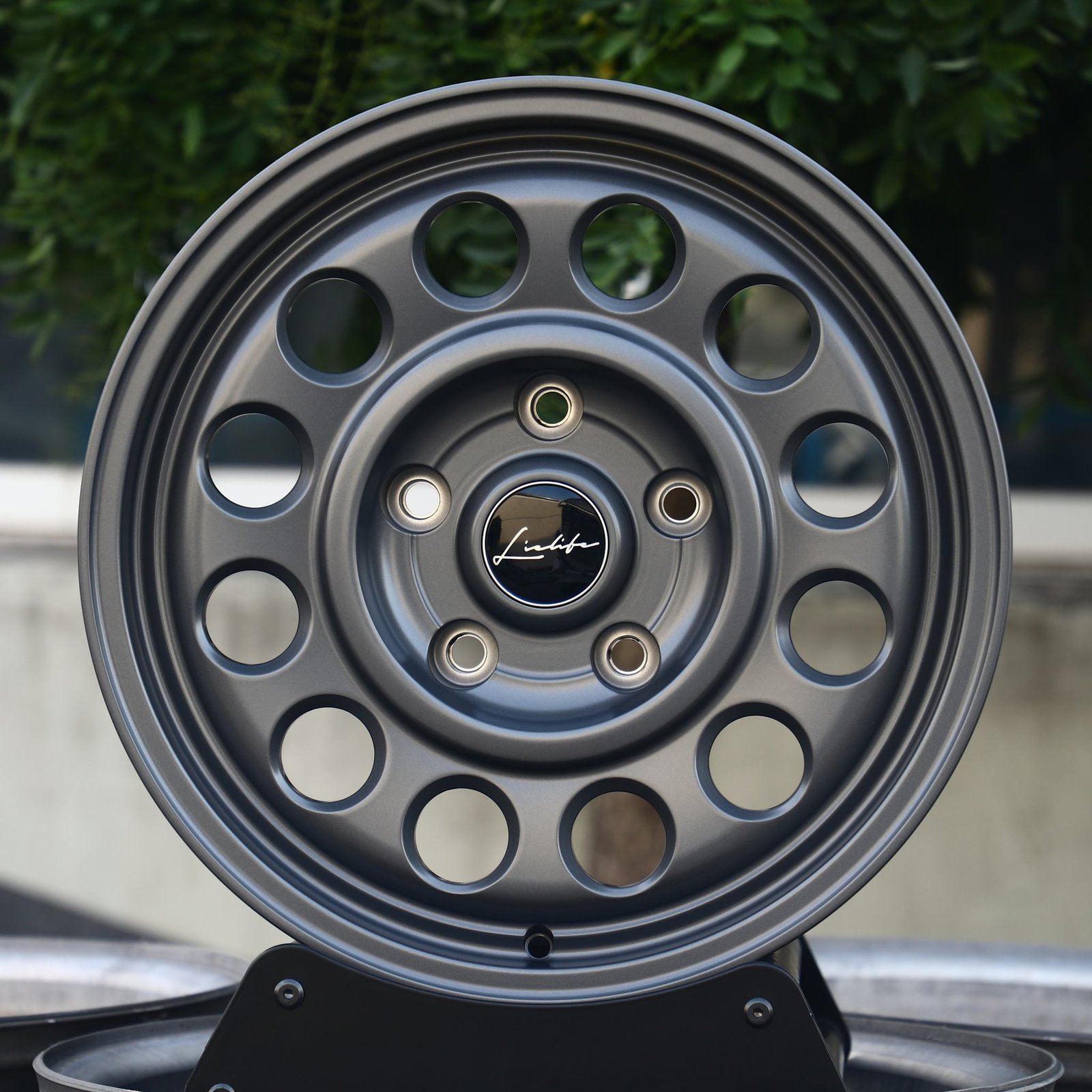 Audi A6 wheels – Gray Custom, front view