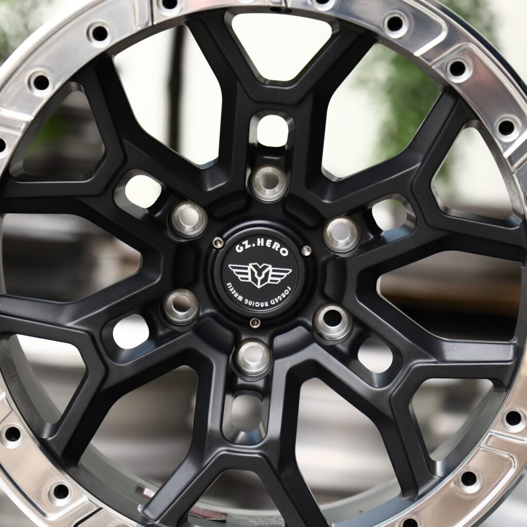 Chevrolet Silverado 1500 wheels – Gray, lip and barrel detail