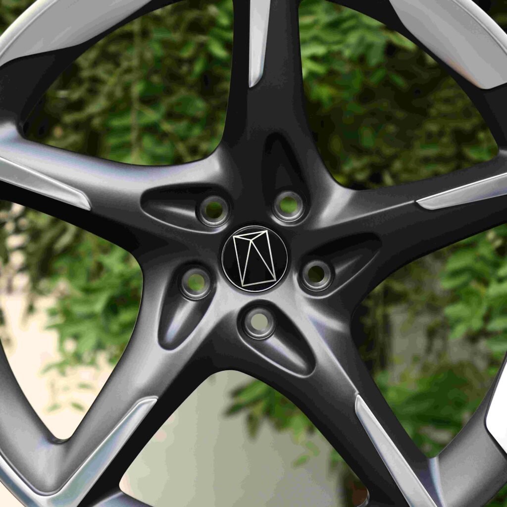 Gray Silver Forged Wheels - Zeekr 001 / Zeekr 007 Fitment (5-Lug) view 4
