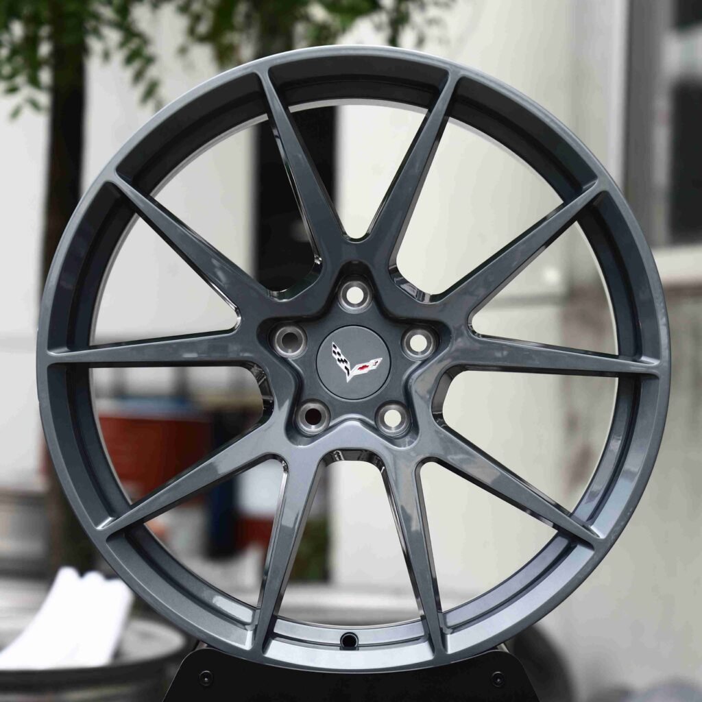 Chevrolet Corvette C8 wheels – Gunmetal 10 V-Spoke (Corvette OEM-Style), front view