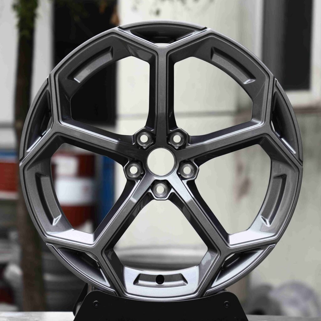 Audi A4 wheels – Gunmetal, front view