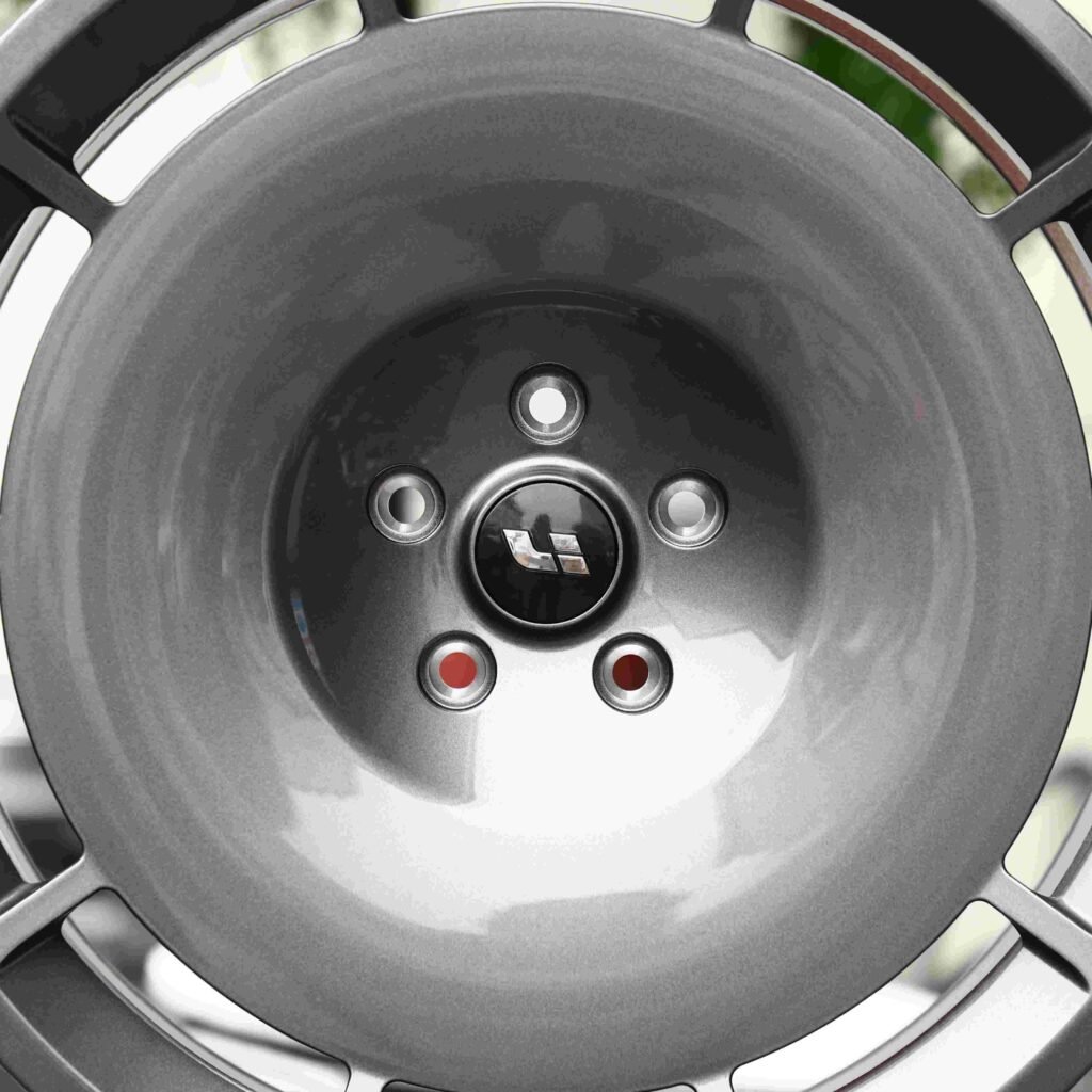 BMW M3 F80 wheels – Gunmetal, lip and barrel detail
