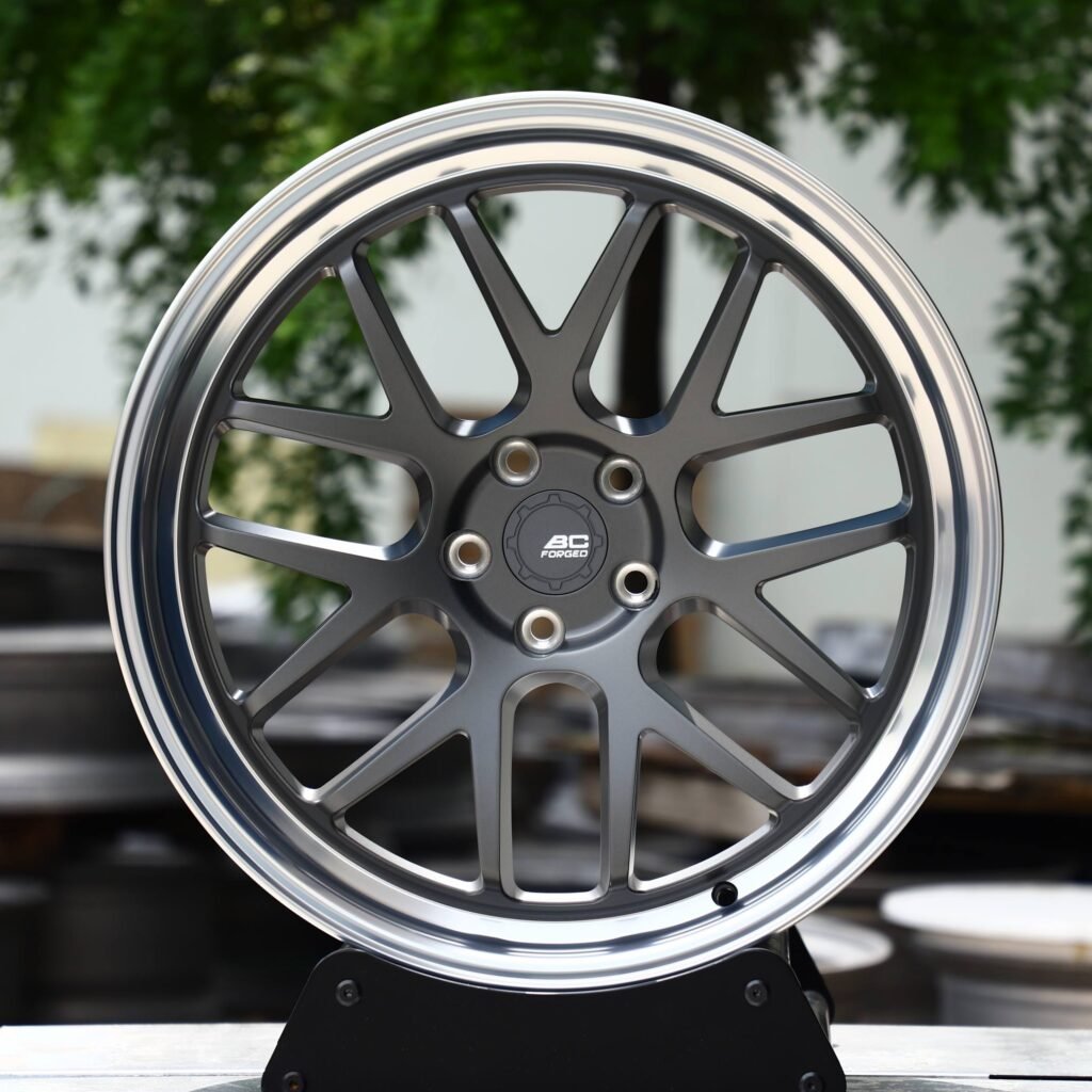 BMW M3 E46 wheels – Gunmetal / Gray 7 Y-Spoke Deep Lip, front view