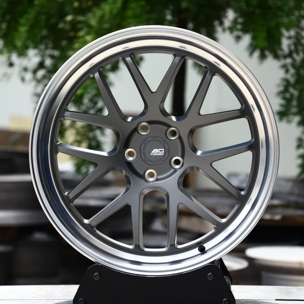 BMW M3 E46 wheels – Gunmetal / Gray 7 Y-Spoke Deep Lip, front view