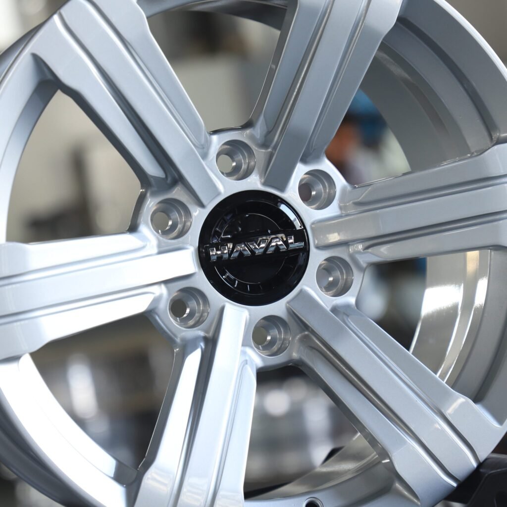 Toyota Tacoma wheels – Gloss Silver 6-Spoke, lip and barrel detail