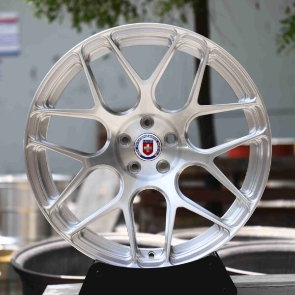 BMW 3 Series F30 wheels – Brushed Silver (HRE FF01-Style), front view