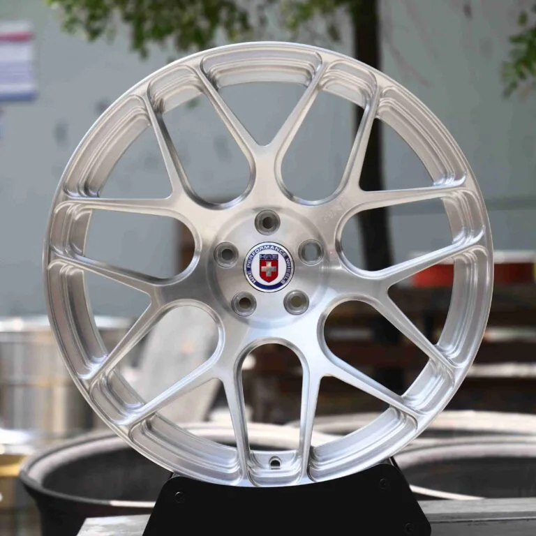 HRE FF01-Style Brushed Silver Forged Wheels – BMW 3 Series F30 / Audi RS5, front view