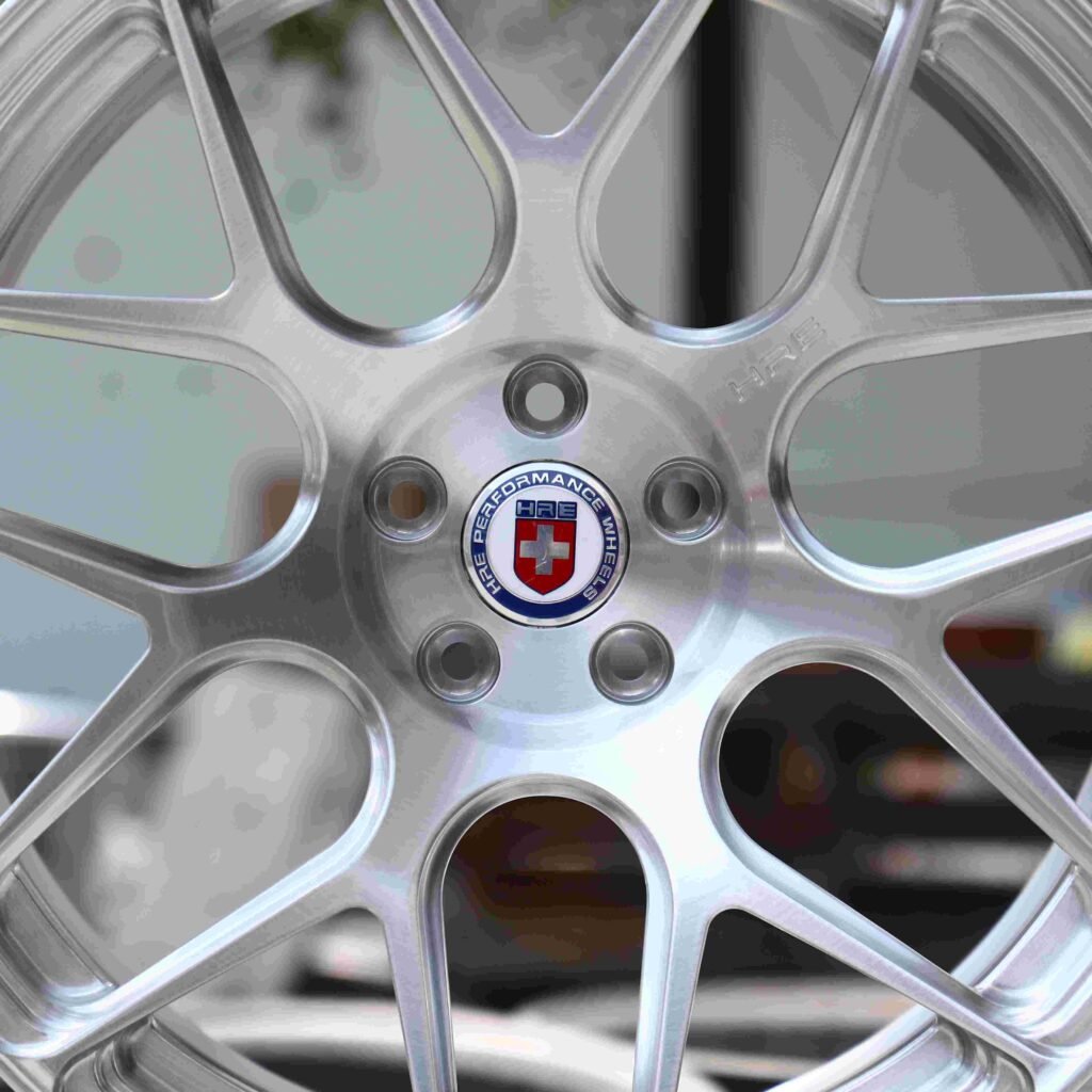 BMW M3 F80 wheels – Brushed Silver (HRE FF01-Style), lip and barrel detail