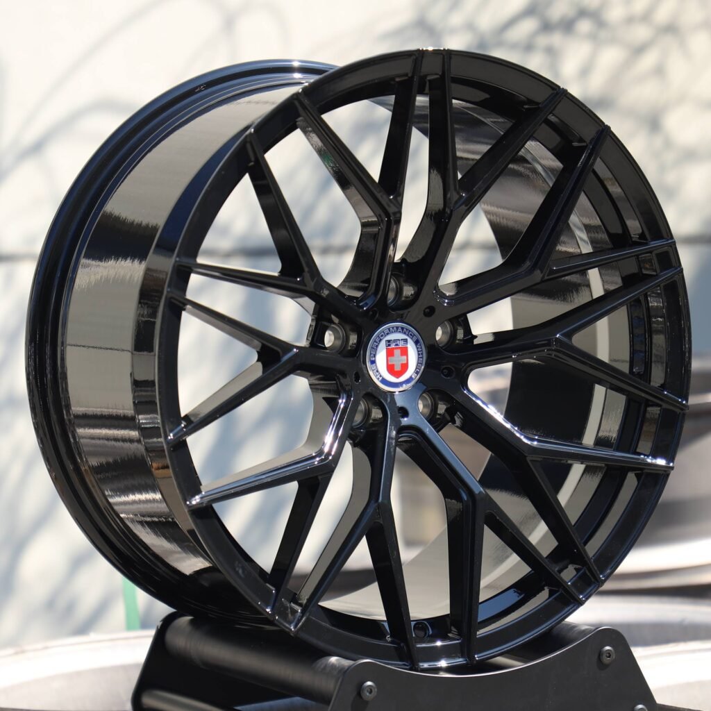 5x114.3 wheels – Gloss Black 10 Y-Spoke (HRE P200-Style), side view