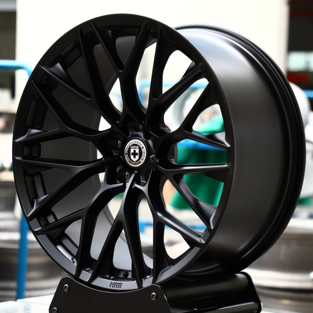 Audi R8 wheels – Gloss Black 10 Y-Spoke Mesh (HRE P200-Style), angled view