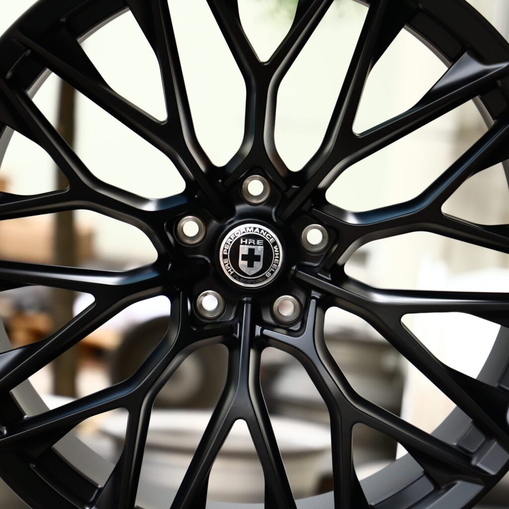 Lamborghini Huracan wheels – Gloss Black 10 Y-Spoke Mesh (HRE P200-Style), lip and barrel detail