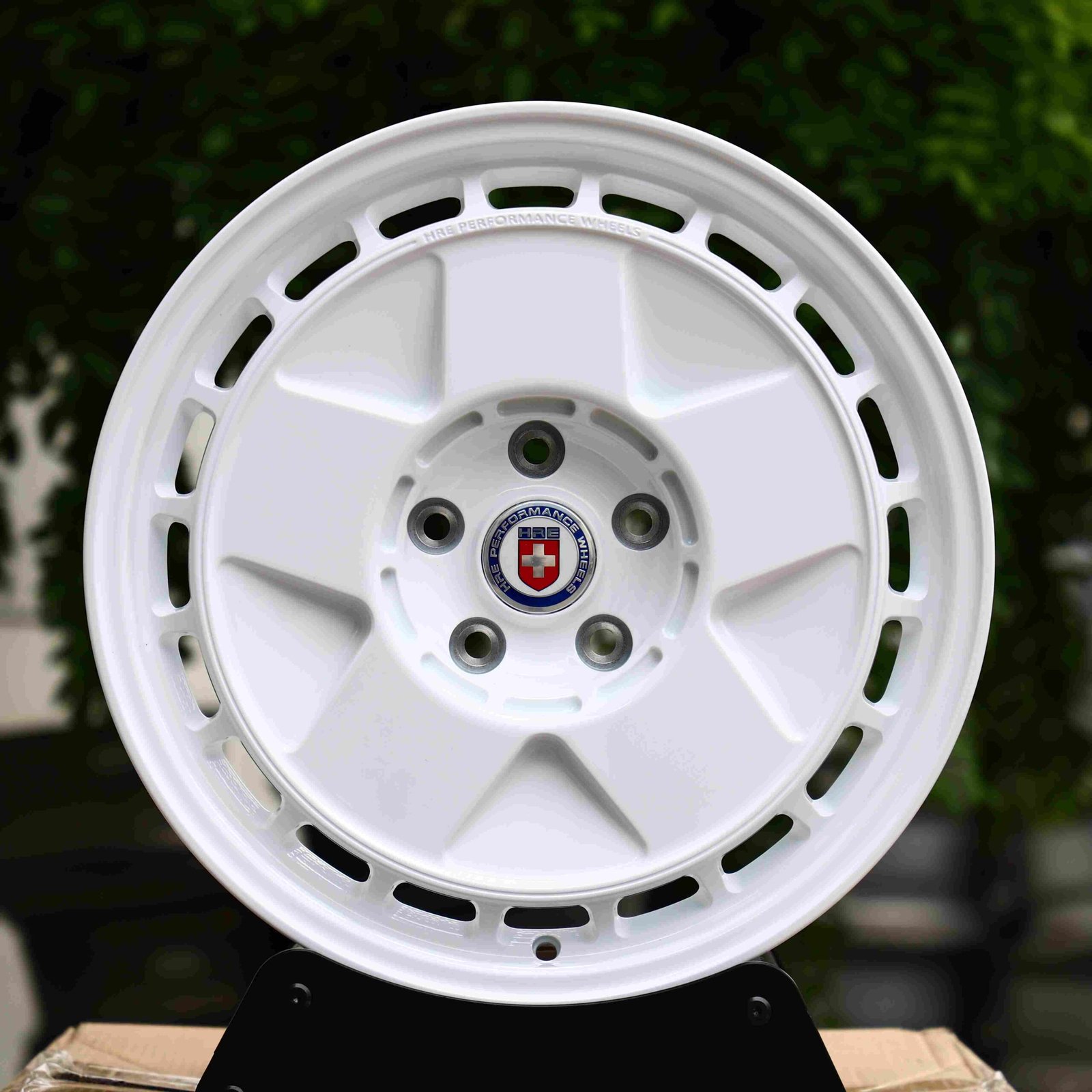 Porsche 911 wheels – Gloss White Full-Face (HRE 935-Style), front view