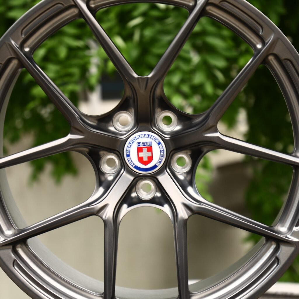 Lamborghini Huracan wheels – Gray 5 Y-Spoke Polished (HRE P101-Style), lip and barrel detail