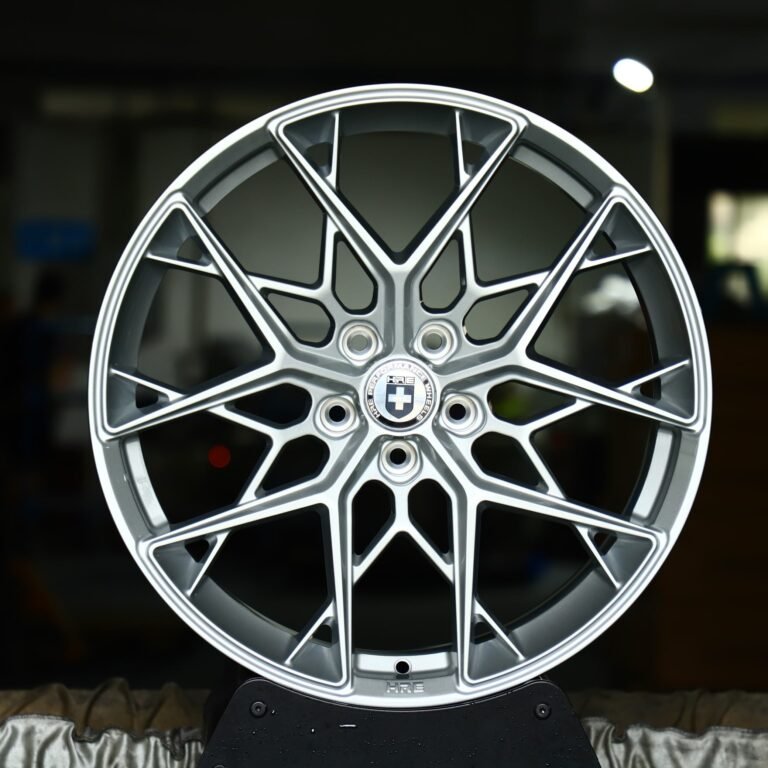 Ferrari 488 wheels – Matte Silver Cross-Spoke (HRE P200-Style), front view