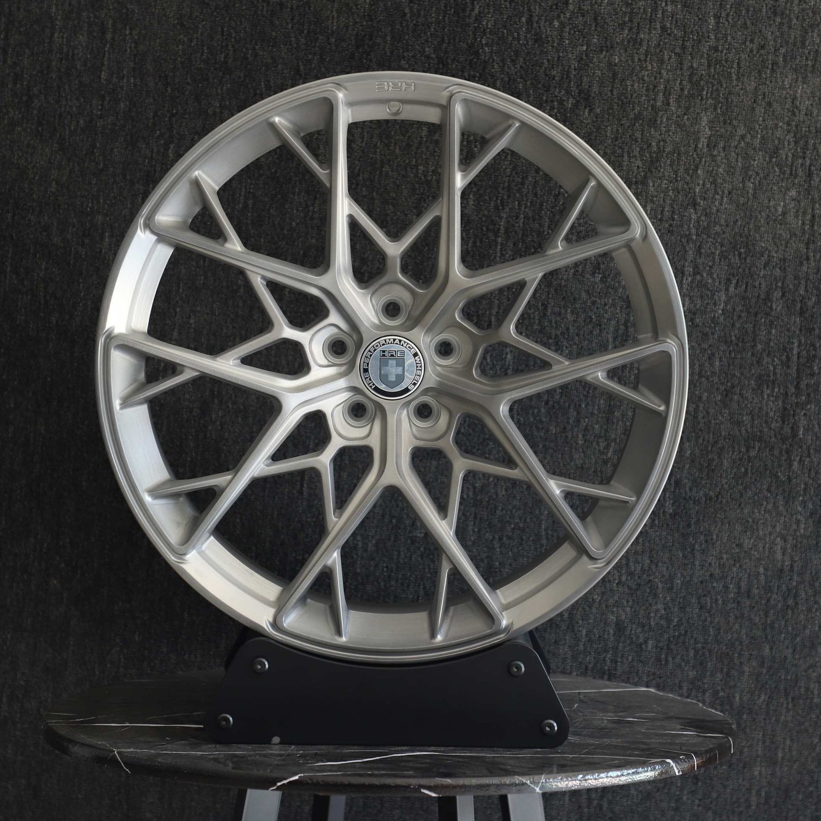 Ferrari 488 wheels – Brushed Silver Web-Mesh (HRE-Style), front view