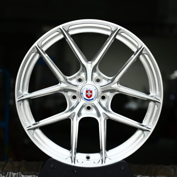 HRE P101-Style Silver / Brushed Silver 5 Y-Spoke Forged Wheels – Porsche 911 / Lamborghini Aventador, front view