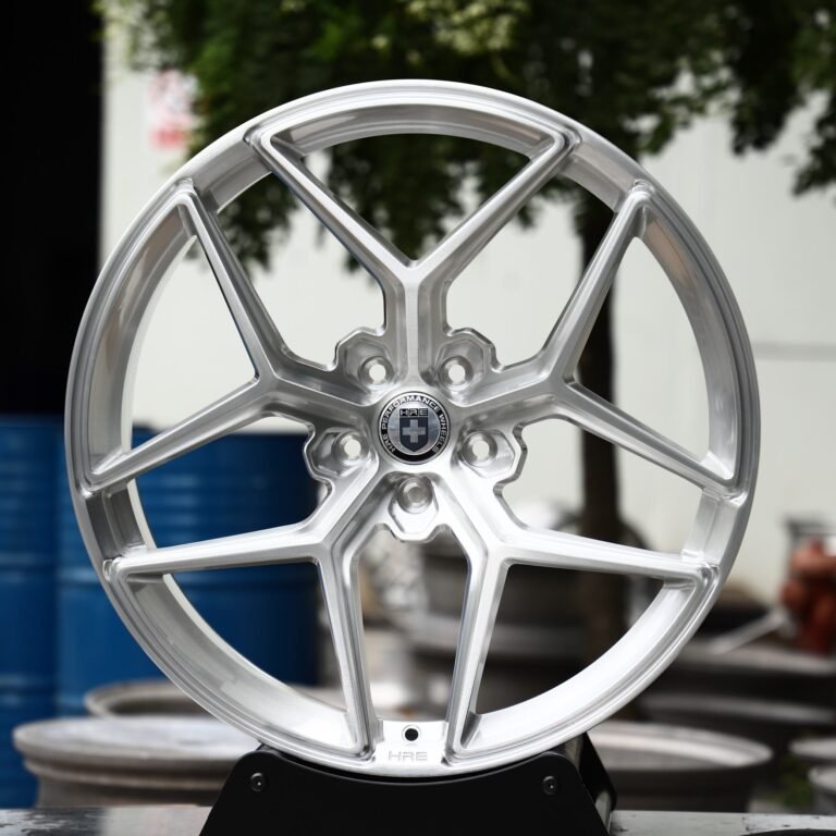 Porsche 911 wheels – Silver 5 Y-Spoke (HRE P161SC-Style), front view