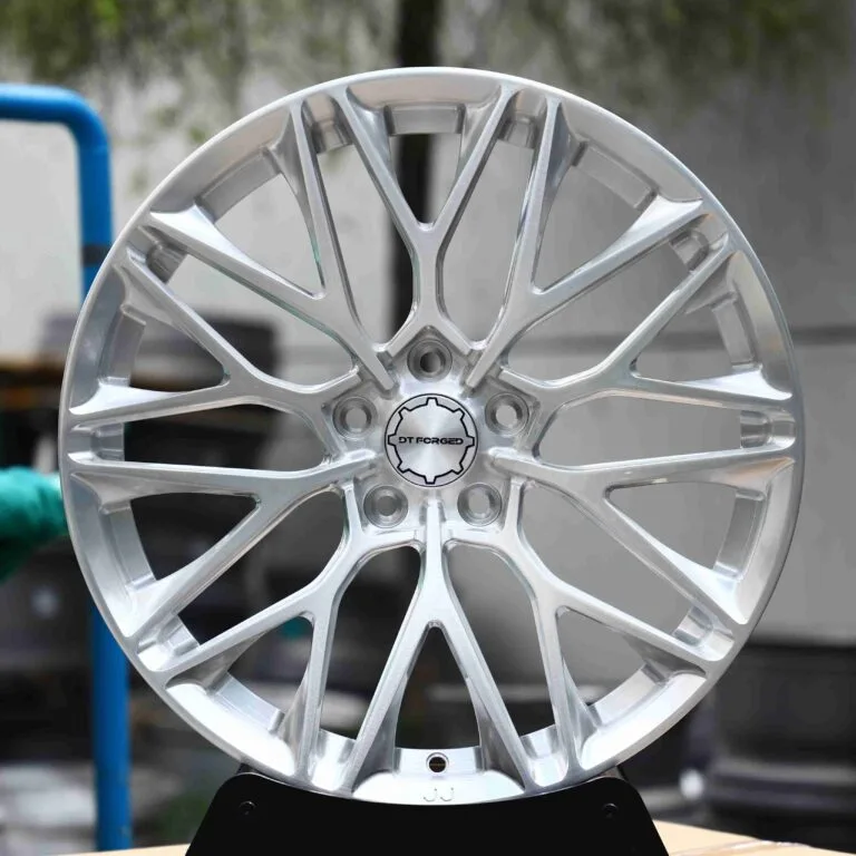 Ferrari 488 wheels – P200 Brushed Silver (HRE P200-Style), front view
