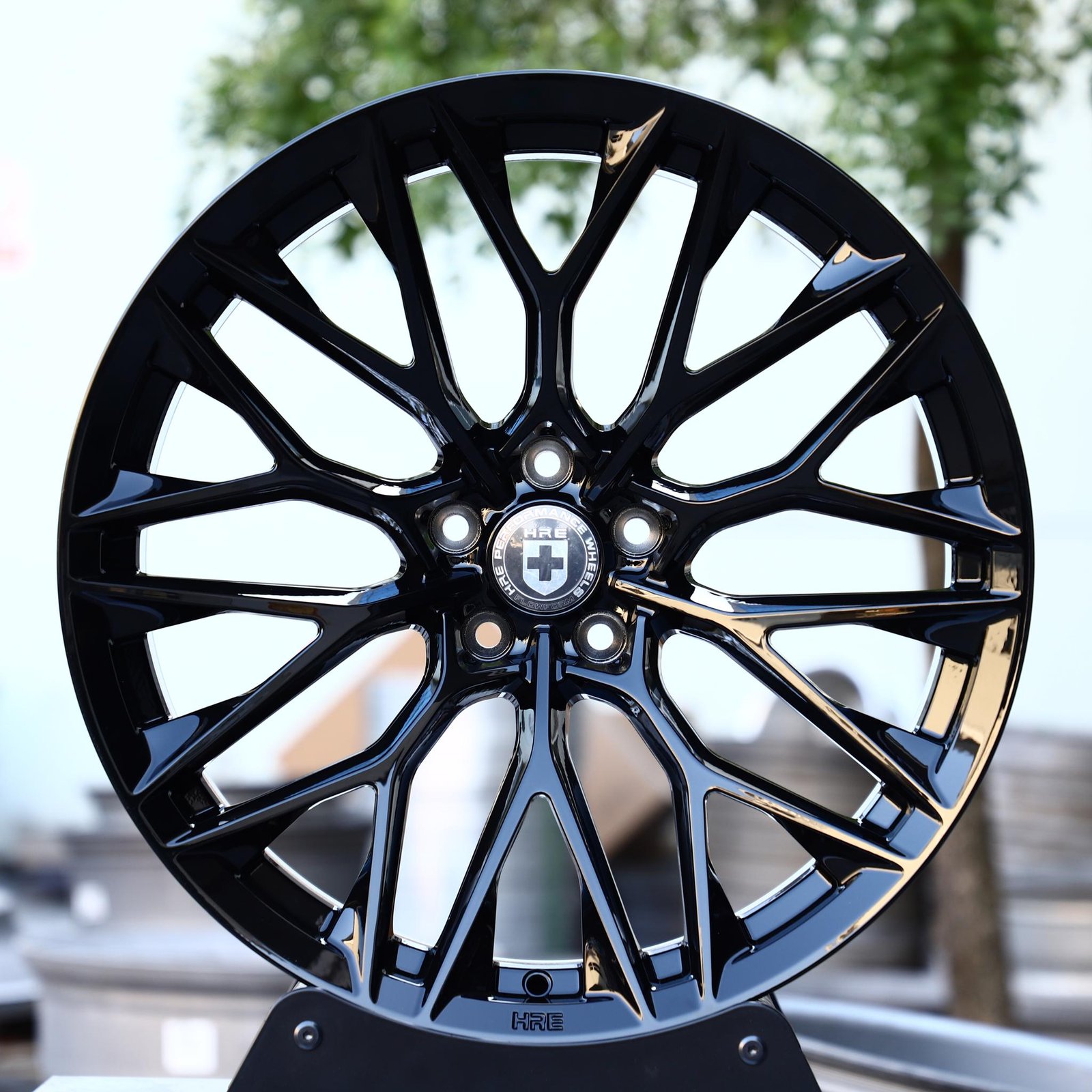 Ferrari 488 wheels – P200 Gloss Black Custom (HRE P200-Style), front view