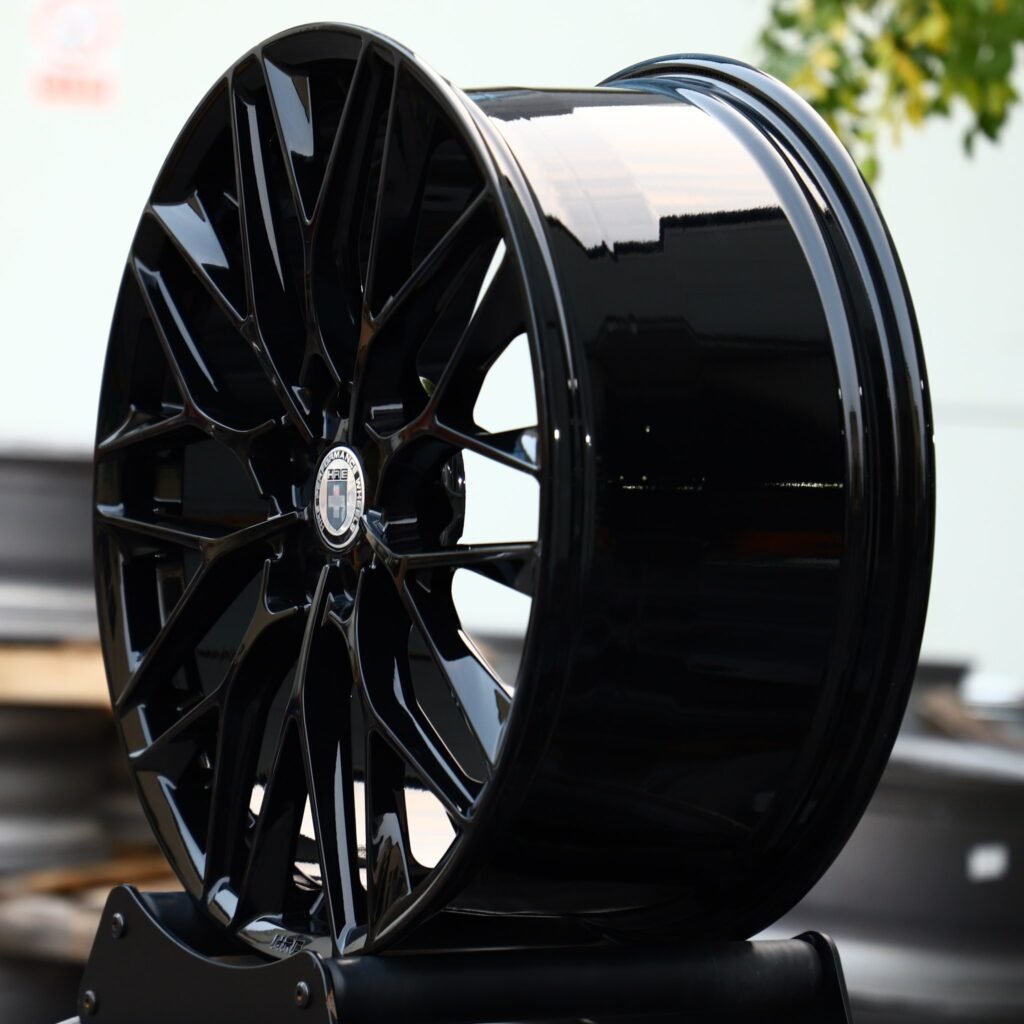 5x114.3 wheels – P200 Gloss Black Custom (HRE P200-Style), side view